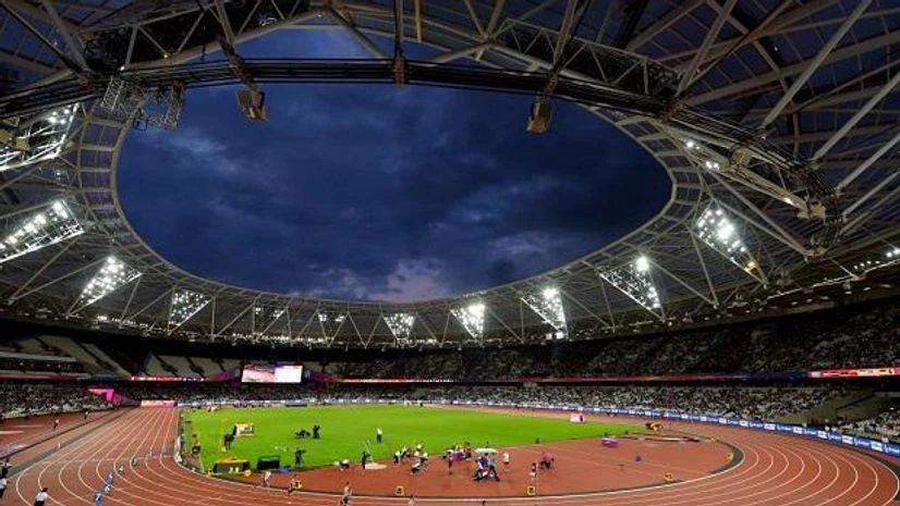 Paralympics fans learn necessary step to support visually-impaired athletes | Other Sports News Paralympics