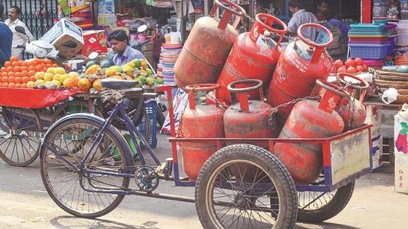 ujjwala, PMUY, CYLINDERS, GAS, LPG, CONNECTION, COOKING GAS ujjwala, PMUY, CYLINDERS, GAS, LPG, CONNECTION, COOKING GAS