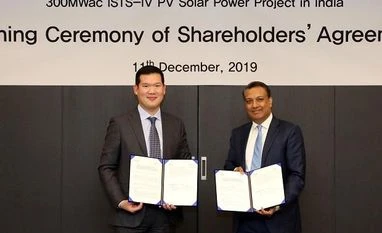ReNew Power forms joint venture with Korean major GSE&C for Rajasthan unit ReNew power agreement signing