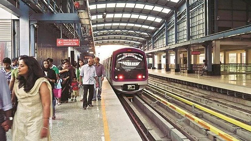 Metro, metro service Metro, metro service