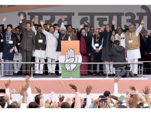 Rahul Gandhi faces flak from ally Shiv Sena over his Savarkar jibe