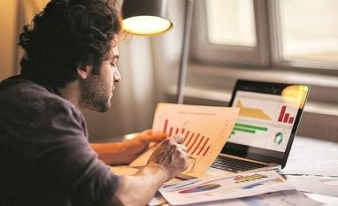 P-note investments continue to drop, hit nearly 11-year low till Dec-end stock, stock market, trading, investment, investor, tax, job, corporate jobs, worker, employment, entrepreneurs, tax, returns