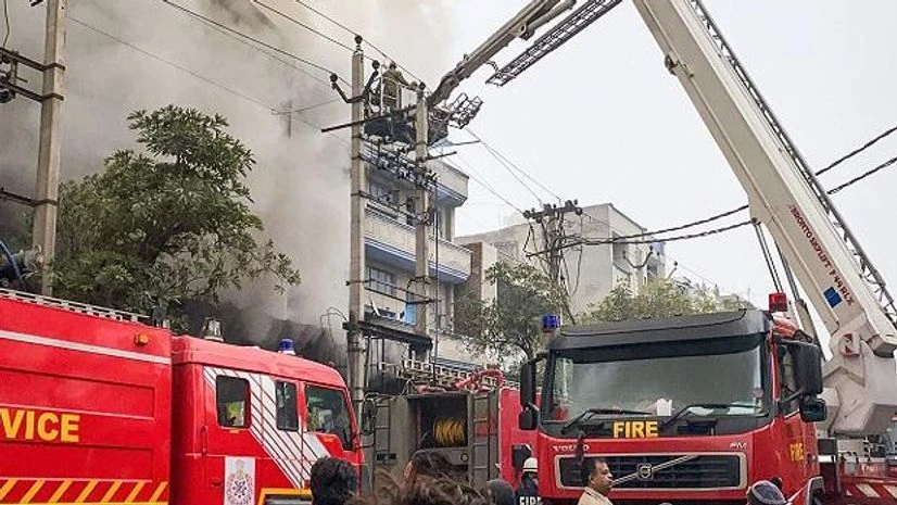 fire, fire tenders, narela industrial area, delhi fire, fire tenders, narela industrial area, delhi