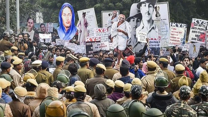 Police, Protests, Jantar Mantar, CAA, CAB, Citizenship Police, Protests, Jantar Mantar, CAA, CAB, Citizenship
