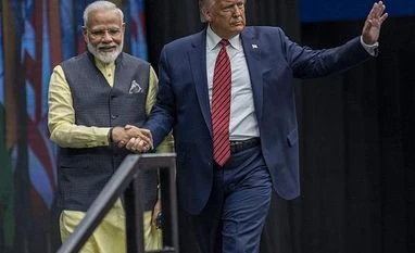 Jaipur airport alternative landing site for Trump's aircraft: Official Prime Minister Narendra Modi and US President Donald Trump in Houston on September 22, 2019 | Photo: Bloomberg