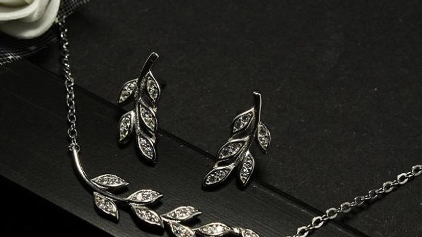 silver jewellery Giva’s Leaf set made of pure sterling silver (925 BIS hallmarked) inlaid with best quality zircon (AAA grade). Price: Rs 2,499
