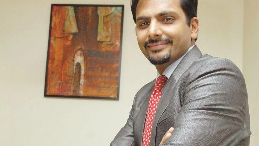 VIKAS KHEMANI VIKAS KHEMANI