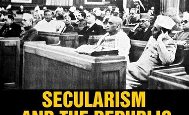 Sardar Vallabhai Patel with K M Munshi seated behind him at the first meeting of the Constituent Assembly of India in 1946 Sardar Vallabhai Patel with K M Munshi seated behind him at the first meeting of the Constituent Assembly of India in 1946