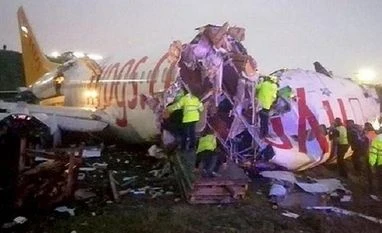 Plane carrying 177 passengers skids off runway in Istanbul, breaks into two plane