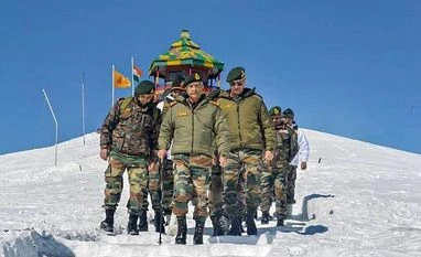 Army Chief to hold meeting with top commanders from May 27: Report Chief of Army Staff Gen Manoj Mukund Naravane | PTI