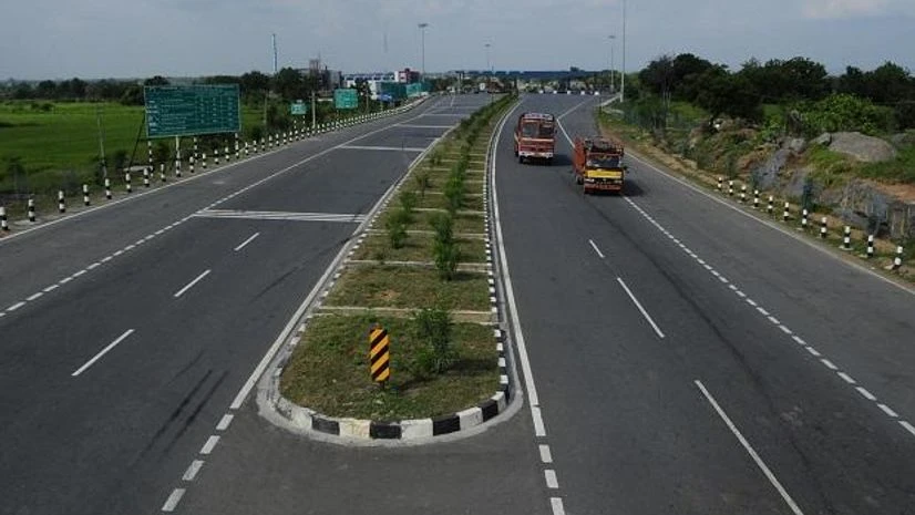 Rs 1000 fine for speeding on toll plaza stretch of Mumbai-Pune Expressway