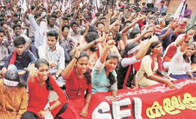 Protests continue over death of student leader Anish Khan in West Bengal SFI