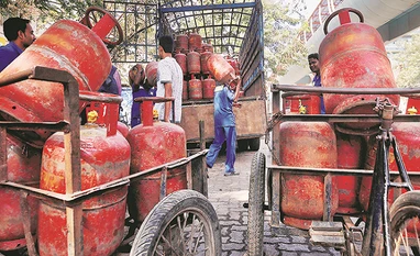Non-subsidised LPG price cut by more than Rs 50 with effect from March 1 LPG