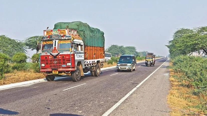 NHAI, highway, road, truck NHAI, highway, road, truck