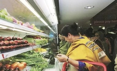 Retail inflation slows down to 5.91% in March on easing food prices retain inflation, food prices