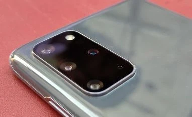 Samsung rolls out update to improve camera performance for Galaxy S20 Samsung Galaxy S20 Plus