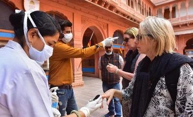 Coronavirus hurts tourism sector in Uttar Pradesh; Agra records 50% drop coronavirus