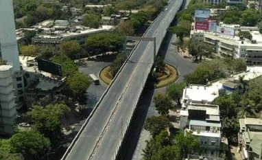 Deserted Mumbai Road. Photo: Kamlesh Pednekar Deserted Mumbai Road. Photo: Kamlesh Pednekar