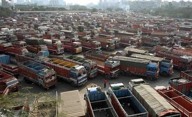 Truckers demand relief as losses mount to Rs 42,000 cr due to lockdowns Trucks