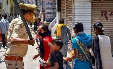 Covid-19: 93 migrants held for defying orders, cops fire teargas shells coronavirus lockdown