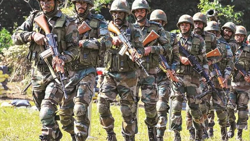 Chhattigarsh gets Rs 30 cr firepower to combat left-eing extremism | Economy & Policy News army, naxal, Chhattisgarh, bastar, security forces