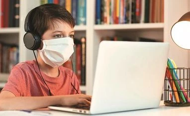 Education in the time of Covid-19: How institutions and students are coping e-learning