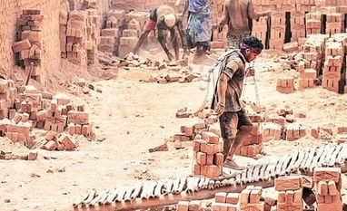 Migrants, labourers, construction Migrants, labourers, construction