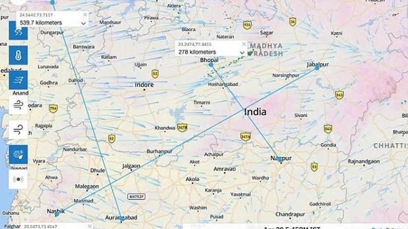 Dashboard Operational Dashboard capturing – past and future climate on the travel path which will help plan logistics better on a given route
