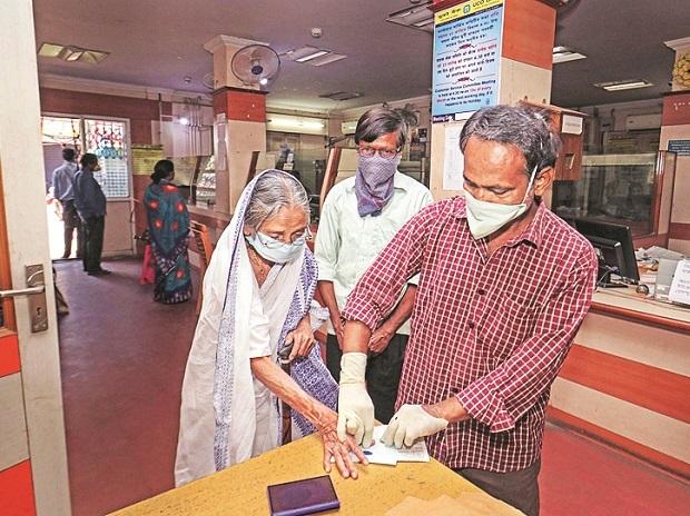 UP govt launches 'Elder Line' to give shelter to elderly homeless