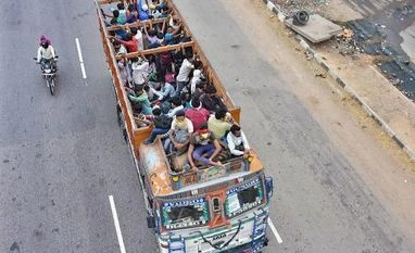 14 home-bound migrant workers killed in two road accidents in MP migrant workers, lockdown 3.0, Covid-19, Coronavirus, labourers.