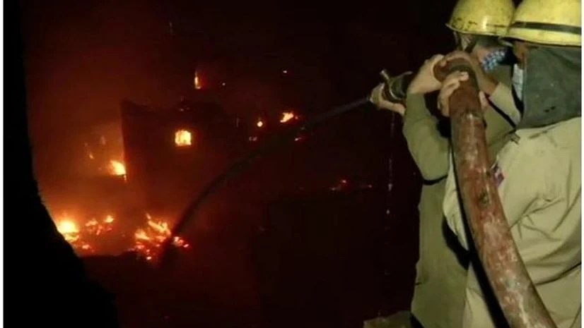 Delhi fire Delhi fire