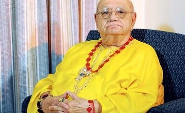 Astrologer Bejan Daruwalla dies, son denies he contracted Covid-19 Bejan Daruwalla
