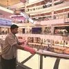 Retailers, mall owners now willing to resolve differences over rentals