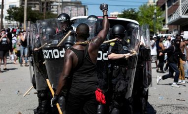 George Floyd, minneapolis, united states, protest, us Protectors in Minneapolis. Photo: Reuters