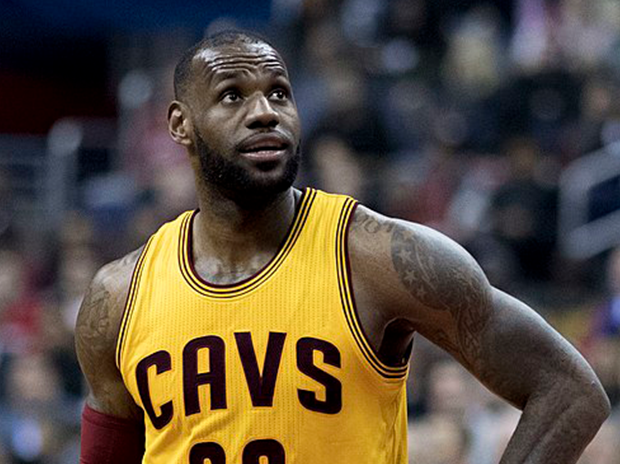 LeBron James, joueur de basket-ball (88,2 M$) LeBron James, joueur de basket-ball (88,2 M$)