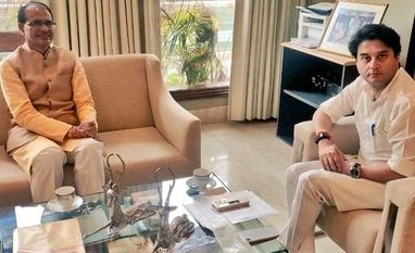 Shivraj expands Cabinet with 28 ministers, 12 Scindia loyalists inducted Shivraj