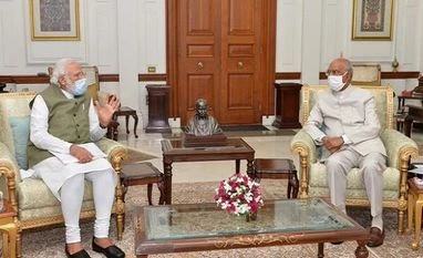 PM Modi briefs President Kovind on various issues: Rashtrapati Bhavan Prime Minister Narendra Modi with President Ram Nath Kovind at Rashtrapati Bhavan | Photo: @rashtrapatibhvn