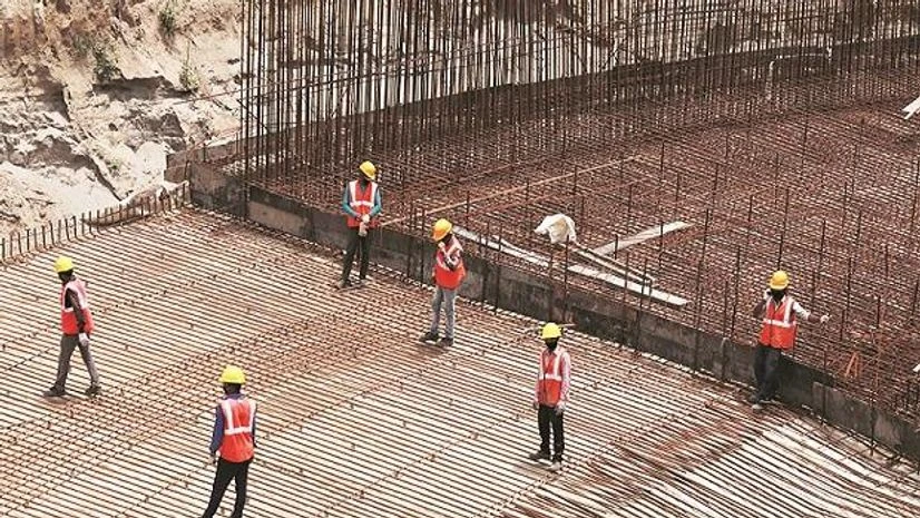 construction, realty, workers, infra, jobs, migrants, labour, wage, real estate, concrete, cement, buildings, high rise construction, realty, workers, infra, jobs, migrants, labour, wage, real estate, concrete, cement, buildings, high rise