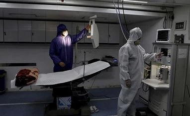 Delhi govt declares 6 hospitals completely 'Non-Covid' as cases decline Coronavirus, doctors, hospitals, ventilators, covid