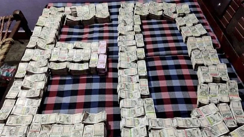 ed, enforcement directorate, raids, cash, courruption, illegal, black money ed, enforcement directorate, raids, cash, courruption, illegal, black money