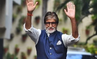 Amitabh Bachchan's NFT collections reach Rs 3.8 cr on Day 1 of auction Amitabh Bachchan