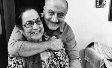 Anupam Kher's mother in isolation ward, brother's family in home quarantine Anupam Kher