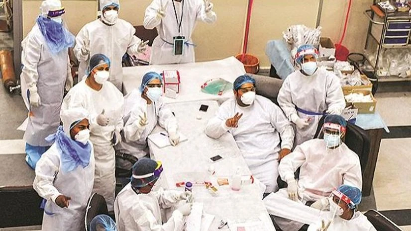 plasma bank, medical, professionals, workers, health workers, medics, doctors, nurses, coronavirus, covid plasma bank, medical, professionals, workers, health workers, medics, doctors, nurses, coronavirus, covid