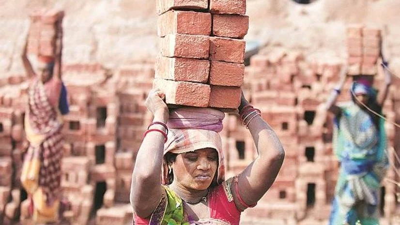 construction, realty, real estate, workers, labourer, labour, women, woman, jobs, migrant workers, mgnrega construction, realty, real estate, workers, labourer, labour, women, woman, jobs, migrant workers, mgnrega