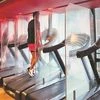Covid-19: New York City reopens gyms, postpones start of new school year