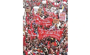 Left-Cong talks on seat-sharing for 2021 Bengal polls to begin next week left-wing, populism