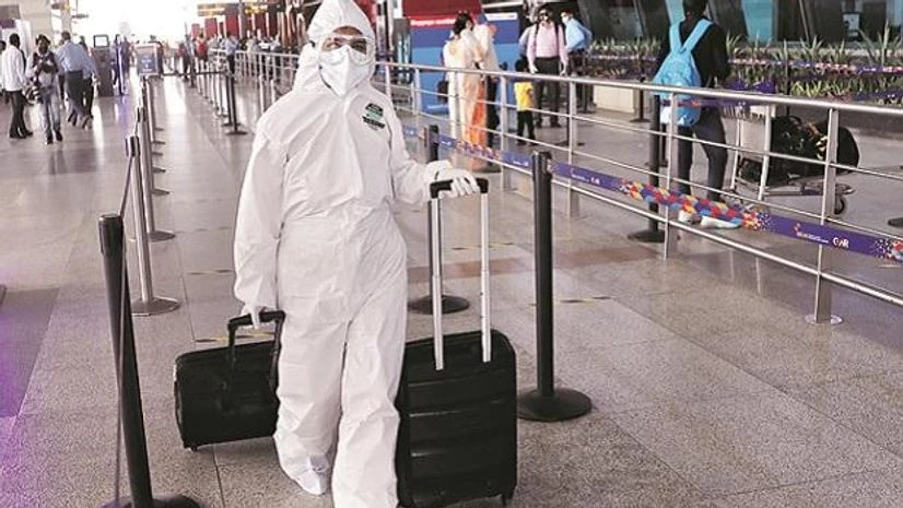 coronavirus, airport, flights, passengers, air travel, ppe KIT, tests coronavirus, airport, flights, passengers, air travel, ppe KIT, tests