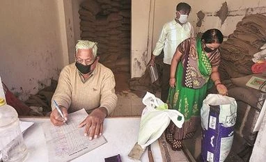 Govt fails to update Food Act list, millions of migrants left in cold chart