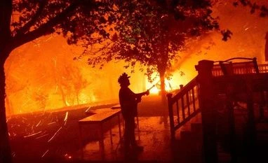 California wildfire explodes, burning across 25 miles in day California wildfires