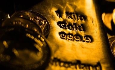 Gold price falls for 2nd day to Rs 48,800/ 10 gm, silver at Rs 66,000 a kg Gold